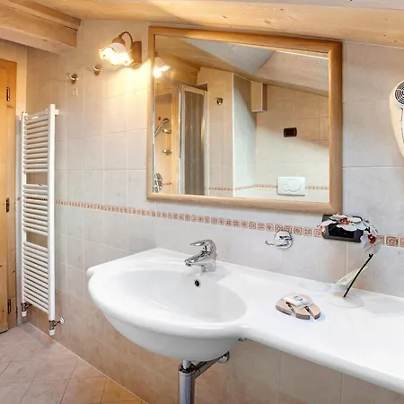 Cirmolo Cambra Apartment