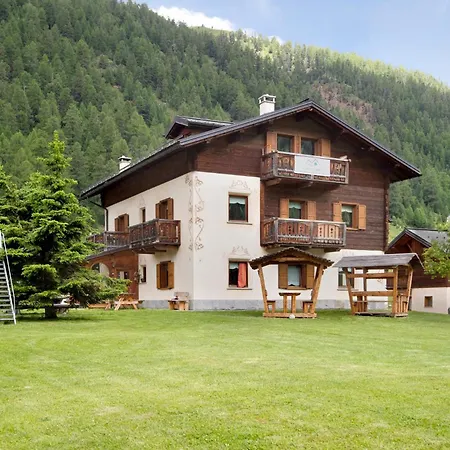 Cirmolo Cambra Apartment